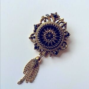EUC Vintage 60s Denise Black and Gold-tone Brooch/Pin/Pendant with a Tassel
